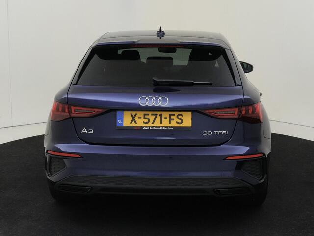 Audi A3 SPORTBACK 30 TFSI S edition | Afgevlakt sportstuur | Full LED verlichting | Sfeerverlichting | Navigatie Plus | Optiek zwart | Draadloze telefoonlader | Stoelverwarming |