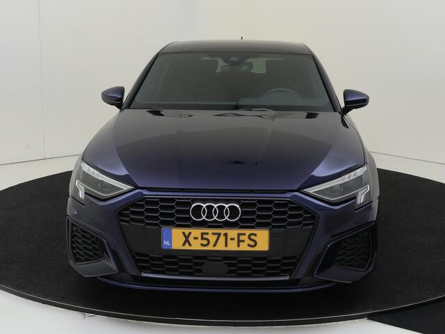 Audi A3 SPORTBACK 30 TFSI S edition | Afgevlakt sportstuur | Full LED verlichting | Sfeerverlichting | Navigatie Plus | Optiek zwart | Draadloze telefoonlader | Stoelverwarming |