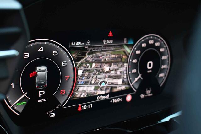 Audi A3 SPORTBACK 40 TFSI e S-Line Pano 19inch Optic-black Carplay