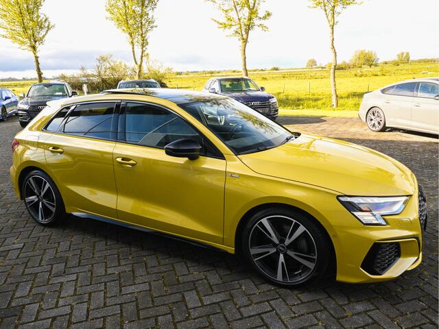 Audi A3 SPORTBACK 40TFSI E 204pk S-Line Pano RS-Zetels HUD B&O Matrix Blind-Spot Elektr. klep Camera VOL!!!