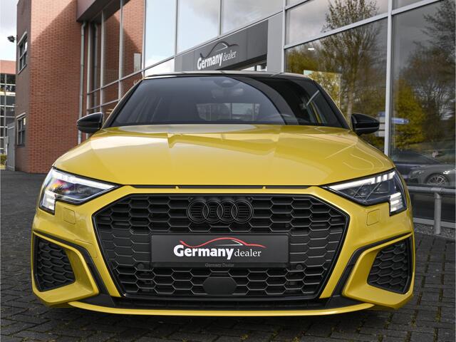 Audi A3 SPORTBACK 40TFSI E 204pk S-Line Pano RS-Zetels HUD B&O Matrix Blind-Spot Elektr. klep Camera VOL!!!