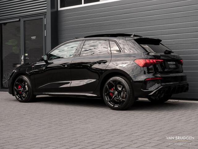 Audi A3 SPORTBACK 45 TFSI e S-Line Pano RS-Stoelen B&O Sfeer ACC BTW Camera