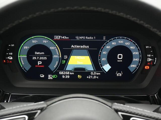 Audi A3 SPORTBACK 40 TFSI e 204 pk S-tronic Edition | Panoramadak | Matrix LED | Parkeersensoren voor/achter | Adaptive Cruise | Stoelverwarming | Park Assist | 18 inch