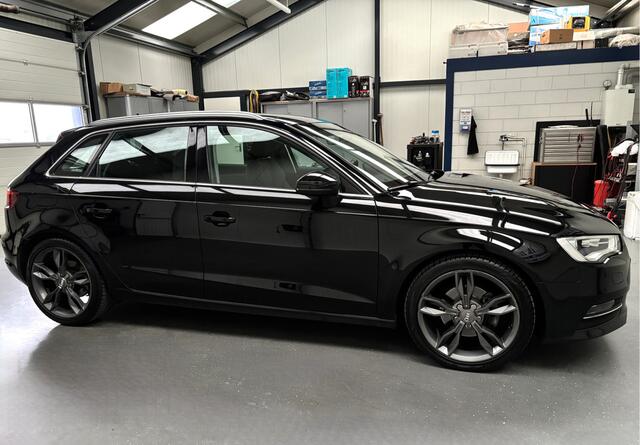 Audi A3 SPORTBACK 2.0 TDI Ambiente Pro Line plus - Echt zwart!!!