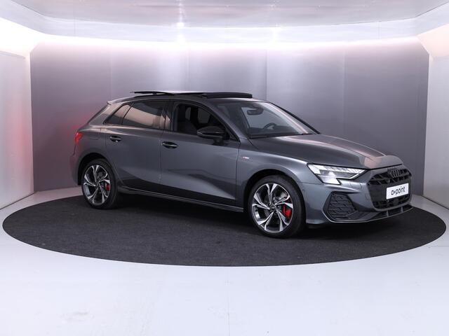 Audi A3 SPORTBACK 45 TFSI e S edition Competition 272 pk S-tronic| Navigatie | Panoramadak | Parkeersensoren (Park assist) | Achteruitrijcamera | Adaptieve cruise control | Matrix LED koplampen |