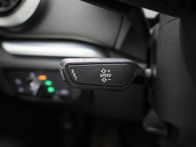Audi A3 SPORTBACK 35 TFSI/150PK CoD Advance · Leder · Navigatie · Drive select