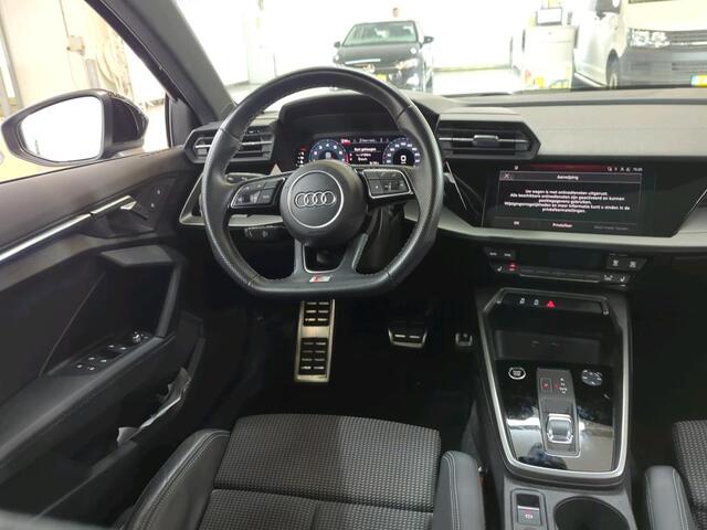 Audi A3 SPORTBACK 30 TFSI S edition / Panorama dak / Led verlichting / Navigatie / 17 Inch