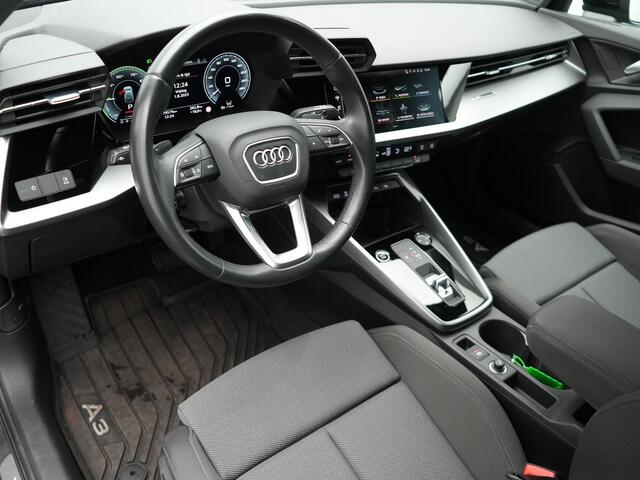 Audi A3 SPORTBACK 45 TFSI e S-Line Plug In Hybrid 245 pk PHEV | Adaptive Cruise | Carplay | Camera | Navigatie | Keyless | Sportstoelen | Dode Hoek | Digitale Cockpit |