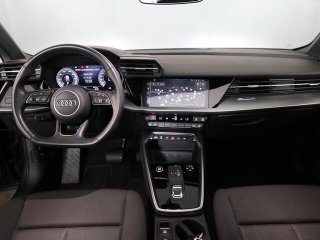 Audi A3 SPORTBACK 40 TFSI e S edition 204 pk S-tronic | Navigatie | Panoramadak | Parkeersensoren (Park assist) | LED koplampen | Stoelverwarming | Lichtmetalen velgen 18" |