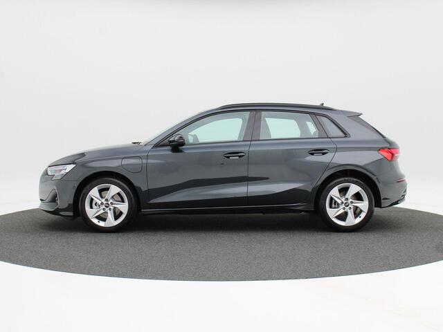 Audi A3 SPORTBACK Advanced edition 40 TFSI e | 204 PK | Zwart optiek | 17 inch velgen | Achteruitrij camera | Stoel. verwarm. | Audi drive select |