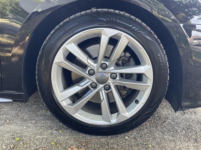 Audi A3 SPORTBACK 35 TFSI S edition | Stoelverwarming | Elektrische stoel | Digital cockpit | Elektrische achterklep | info Bas: 0492-588982