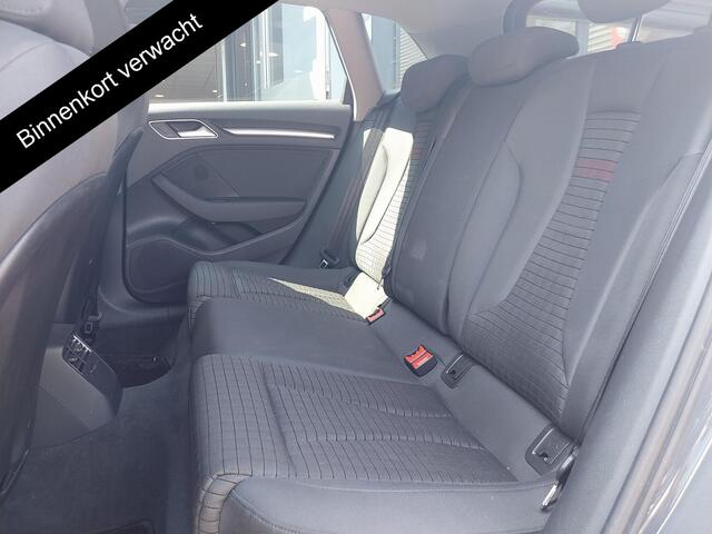 Audi A3 SPORTBACK 30 TFSI Advance | Navigatie | Cruise Control | Privacy Glass |