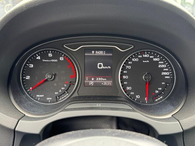 Audi A3 SPORTBACK 1.0 TFSI Sport Lease Edition Trekhaak/Navi/Clima/Cruise/LM-Velgen Distributieriem is vervangen.