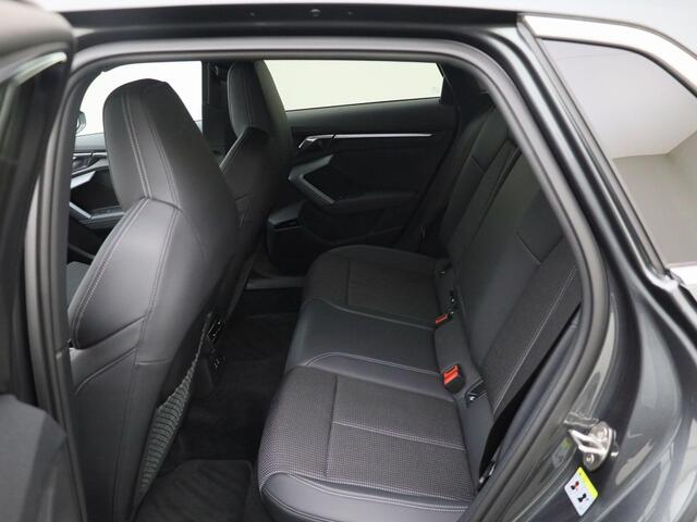 Audi A3 SPORTBACK 35 TFSI/150PK S Line · Drive select · Camera + Parkeersensoren · Leder/stof · Garantie t/m 03-09-2029 of 100.000km