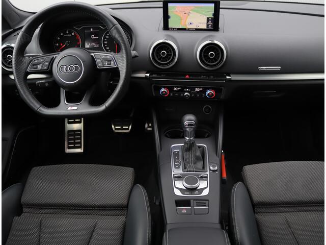 Audi A3 SPORTBACK 30 TFSI S Line | Panoramadak | B&O | Trekhaak | NAP