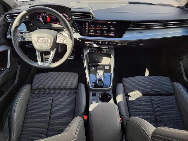 Audi A3 SPORTBACK 35 TFSI line Automaat / Panoramadak / SONOS premium audio / Apple Carplay / Android Auto / S-line interieur & extrieur / Camera / DAB / Stoelverwarming / Adap Cruise / Matrix LED /