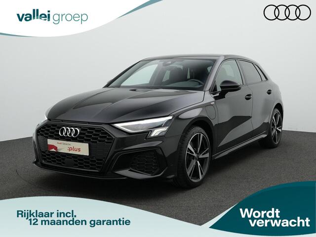 Audi A3 SPORTBACK 40 TFSI e 204 pk S-tronic S edition / S-Line | Rood gestikt | Leder/alcantara | Navigatie | Achteruitrijcamera
