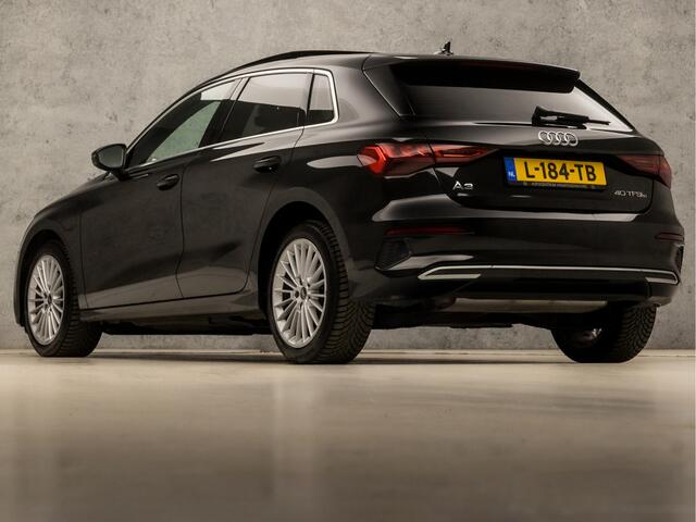 Audi A3 SPORTBACK 40 TFSI e Sport 204Pk Automaat (SCHUIFDAK, APPLE CARPLAY, GROOT NAVI, SPORTSTOELEN, PARKEERSENSOREN, ZWART HEMEL, DRIVE SELECT, CRUISE, NIEUWE APK, NIEUWSTAAT)