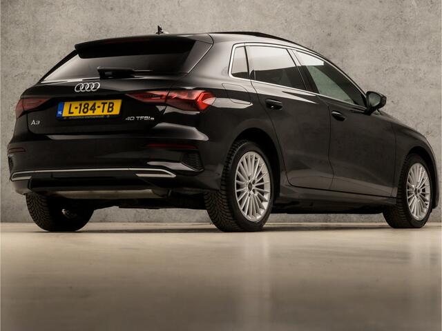 Audi A3 SPORTBACK 40 TFSI e Sport 204Pk Automaat (SCHUIFDAK, APPLE CARPLAY, GROOT NAVI, SPORTSTOELEN, PARKEERSENSOREN, ZWART HEMEL, DRIVE SELECT, CRUISE, NIEUWE APK, NIEUWSTAAT)
