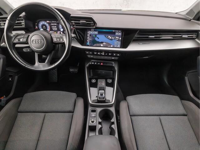 Audi A3 SPORTBACK 40 TFSI e Sport 204Pk Automaat (SCHUIFDAK, APPLE CARPLAY, GROOT NAVI, SPORTSTOELEN, PARKEERSENSOREN, ZWART HEMEL, DRIVE SELECT, CRUISE, NIEUWE APK, NIEUWSTAAT)