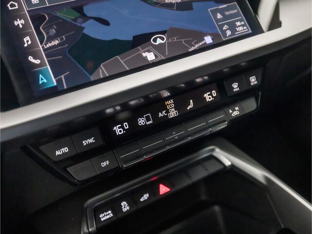 Audi A3 SPORTBACK 40 TFSI e Sport 204Pk Automaat (SCHUIFDAK, APPLE CARPLAY, GROOT NAVI, SPORTSTOELEN, PARKEERSENSOREN, ZWART HEMEL, DRIVE SELECT, CRUISE, NIEUWE APK, NIEUWSTAAT)