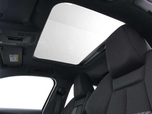 Audi A3 SPORTBACK 40 TFSI e PHEV 204pk Advanced S Tronic | Panorama dak | Climate control | Adaptive cruise control | LED | Parkeersensoren | Keyless | Navigatie | Verwarmde voorstoelen | Apple Carplay/ Android Auto