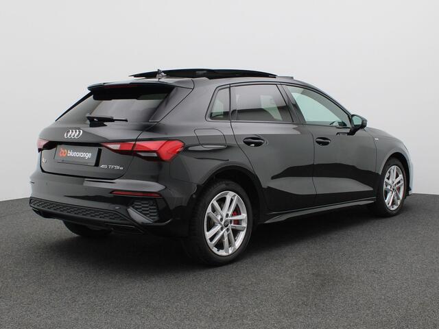 Audi A3 SPORTBACK 45 TFSI e S edition Competition 245PK S-tronic Pano-Schuifdak, Keyless, Stoelverwarming, Adaptive cruise control, Lane Assist, Apple Carplay/Android Auto, Parkeersensoren voor en achter, 17" LM Velgen