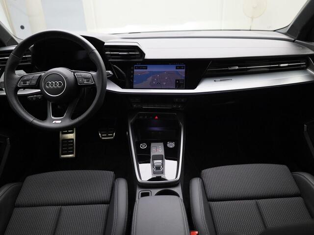 Audi A3 SPORTBACK 40 TFSIe 150kW/204PK S Line · Panorama dak · Camera · B&O · Apple/Android Car Play · Adaptive Cruise Control · Garantie t/m 27-10-2028 of 100.000km