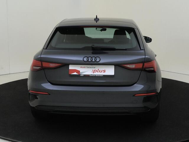 Audi A3 SPORTBACK 40 TFSI e Edition | S-line interieur | Navigatie Plus | CarPlay | 'Drive select' | Cruise control | Parkeersensoren achter | Virtual cockpit |