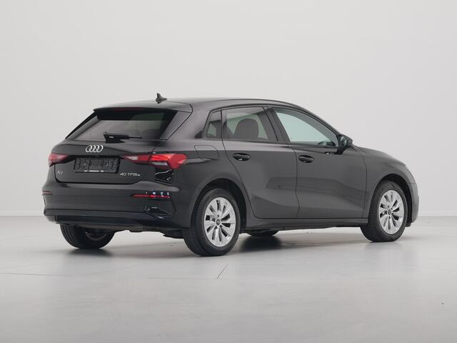 Audi A3 SPORTBACK 40 TFSI e 204pk Navigatie Camera Parkassist Privacy glas dig display 75