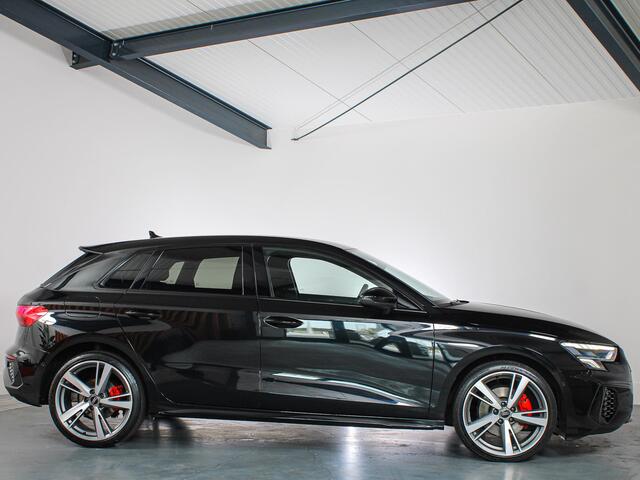 Audi A3 SPORTBACK 35 TFSI S-Line, Matrix, Cruise Control, Navigatie, Stoelverwarming, Black Optik,