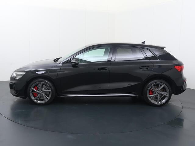 Audi A3 SPORTBACK 45 TFSI e S edition Competition | 245 PK | SoH 97% | LED verlichting | Audi soundsystem | Navigatiesysteem |