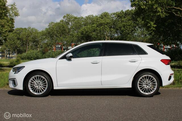 Audi A3 SPORTBACK 30 TFSI S edition VIRTUAL DASHBOARD