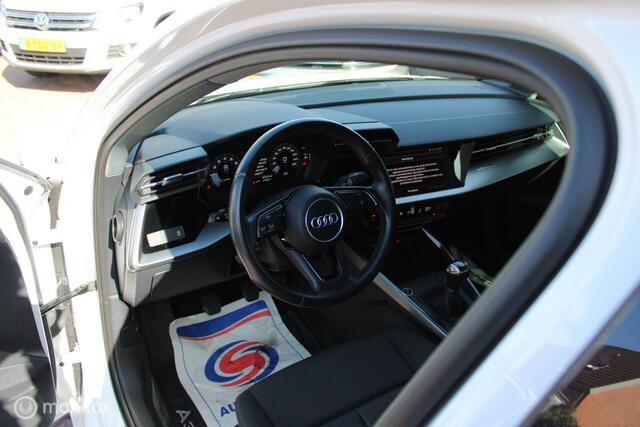 Audi A3 SPORTBACK 30 TFSI S edition VIRTUAL DASHBOARD