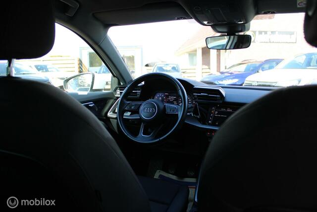 Audi A3 SPORTBACK 30 TFSI S edition VIRTUAL DASHBOARD