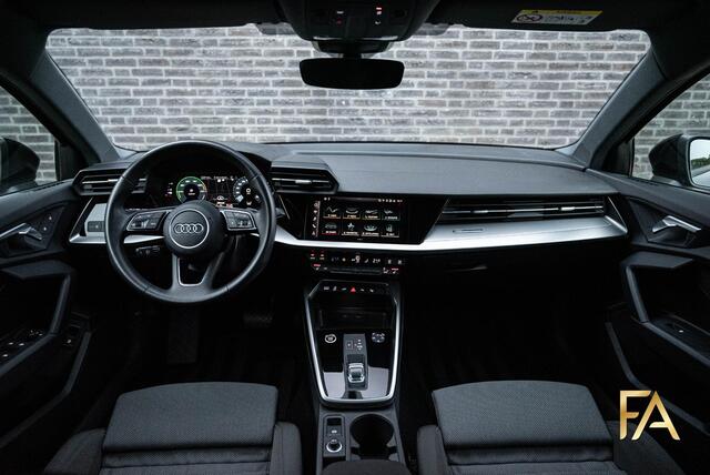 Audi A3 SPORTBACK 40 TFSI e S Line MatrixLED|RSSeats|AdaptiveCruise|Sport