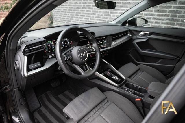 Audi A3 SPORTBACK 40 TFSI e S Line MatrixLED|RSSeats|AdaptiveCruise|Sport