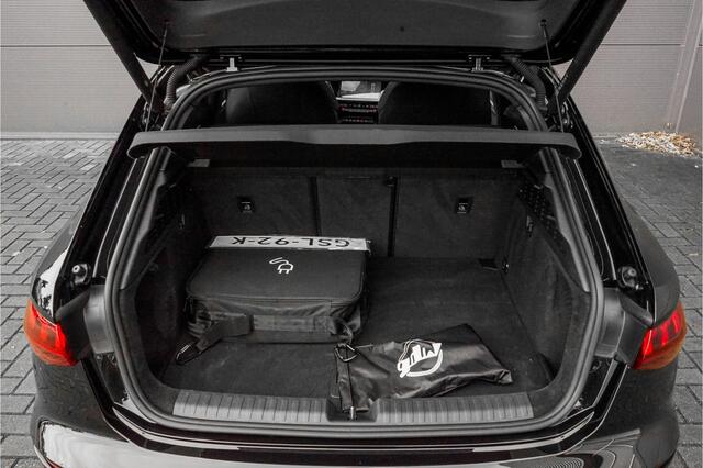 Audi A3 SPORTBACK 40 TFSI e S-Line Pano RS Sportzetels Camera 19"