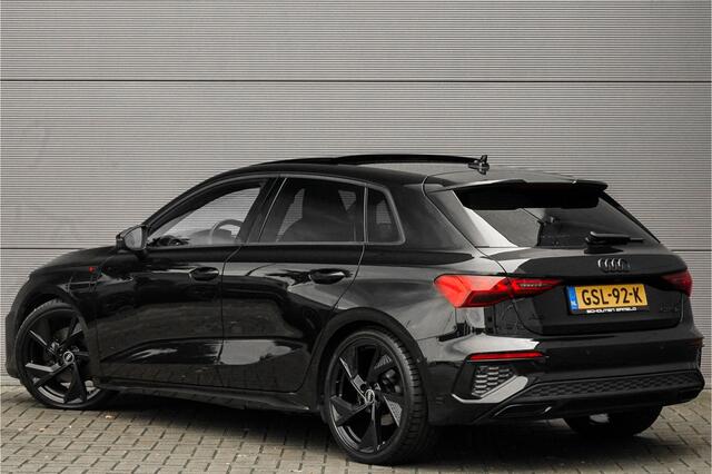 Audi A3 SPORTBACK 40 TFSI e S-Line Pano RS Sportzetels Camera 19"