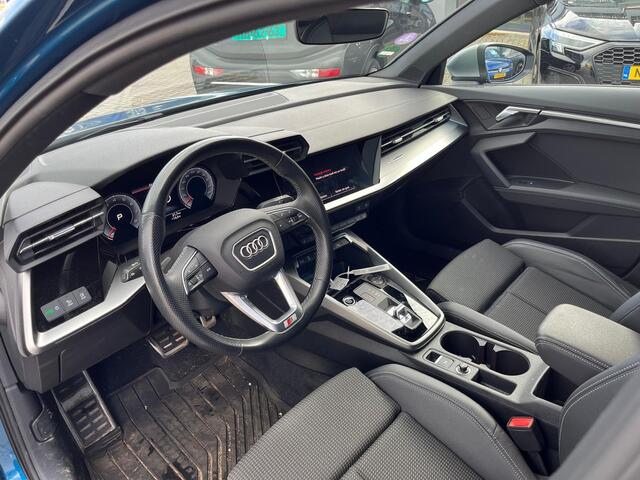 Audi A3 SPORTBACK 35 TFSi 150 Pk Automaat edition one | S-Line Interieur | Matrix LED | Virtual Cockpit | Adaptive Cruise | Camera | 18 Inch | 38.794 Km!!