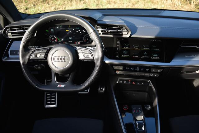 Audi A3 SPORTBACK 2.0 TFSI 310PK S3 QUATTRO CAMERA/LEDER/CARPLAY