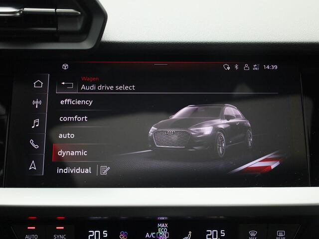 Audi A3 SPORTBACK 40 TFSIe 150kW/204PK S Line · Panoramadak · Leder · Camera · Stoelverwarming