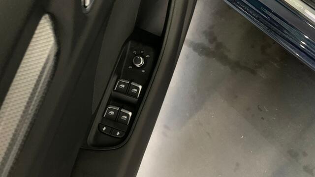 Audi A3 SPORTBACK 30 g-tron Advance Sport