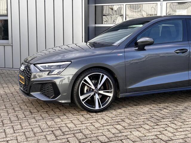 Audi A3 SPORTBACK 30 TFSI S edition | S line | Keyless | Virtual | ACC | Stoel verwarming |