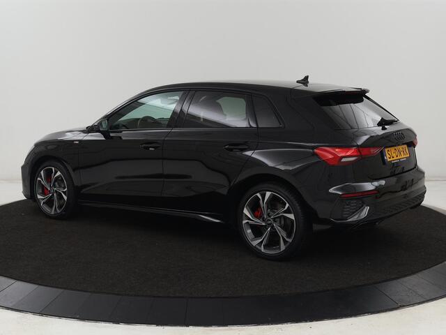 Audi A3 SPORTBACK 45 TFSI e S Line | Stoelverwarming | Camera | Sfeerverlichting | Virtual Cockpit | Carplay | Navigatie | Sportstoelen | 18'' | Climate control | PHEV | Plug In