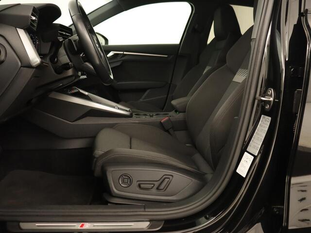 Audi A3 SPORTBACK 45 TFSI e S Line | Stoelverwarming | Camera | Sfeerverlichting | Virtual Cockpit | Carplay | Navigatie | Sportstoelen | 18'' | Climate control | PHEV | Plug In