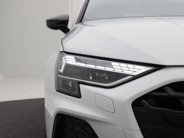 Audi A3 SPORTBACK 45 TFSi 272 Pk e S edition Competition | Sonos Audio | Camera | Carplay | LED | Adaptive Cruise | Stoel Verwarming | 18 Inch | 2.409 Km!!
