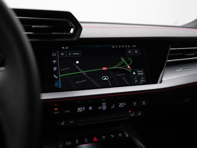 Audi A3 SPORTBACK 35 TFSI 150 pk S-tronic S-Line | Panoramadak | Trekhaak | Head-up display | Matrix LED | Sonos