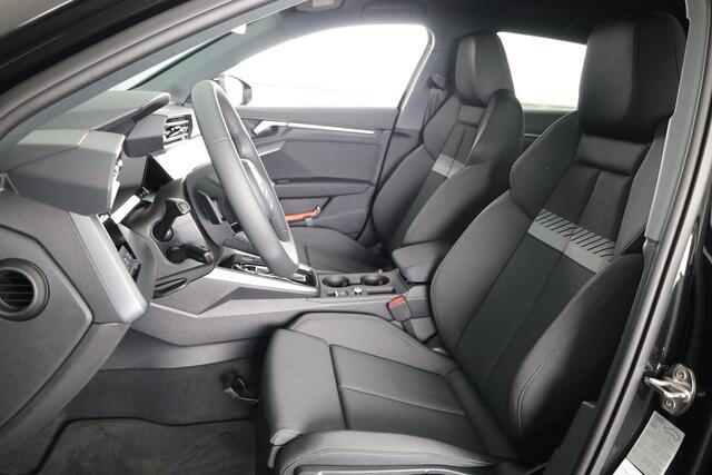 Audi A3 SPORTBACK 40 TFSI e Advanced edition 204pk | Verlengde garantie | Navigatie | Extra getint glas | Verwarmbare voorstoelen