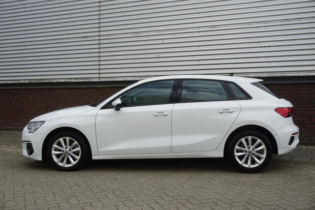 Audi A3 SPORTBACK 35 TFSI150PK/Digitaal Dashboard/Camera/Automatisch inparkeer hulpsysteem.